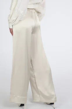 Mac Coralie Broek Zand