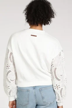 Moscow Lacie 114-04 Sweater Off white