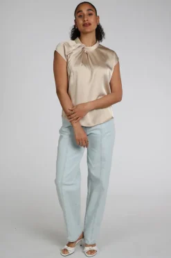 Neo Noir Fleur Drapy Satin blouse Top Zand