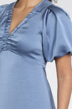 Neo Noir Illana Heavy Sateen dress Jurk korte mouw Licht blauw