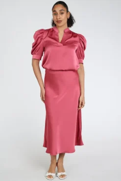 Neo Noir Roella Heavy Sateen blouse Blouse korte mouw Cerise