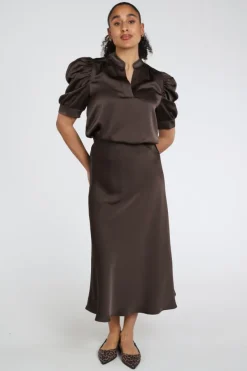 Neo Noir Roella Heavy Sateen blouse Blouse korte mouw Donker bruin