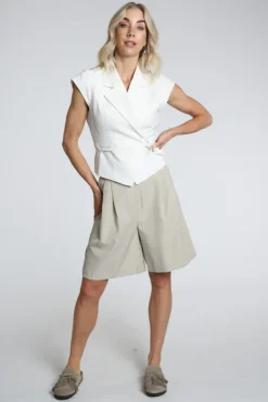 Neo Noir 164538 Short Zand
