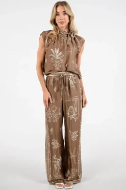 Nukus NKS01154 Blouse mouwloos Bruin