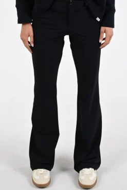 Penn & Ink Weston Broek Marine