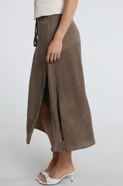 Yaya 01-401091-605 Rok recht kort Bruin